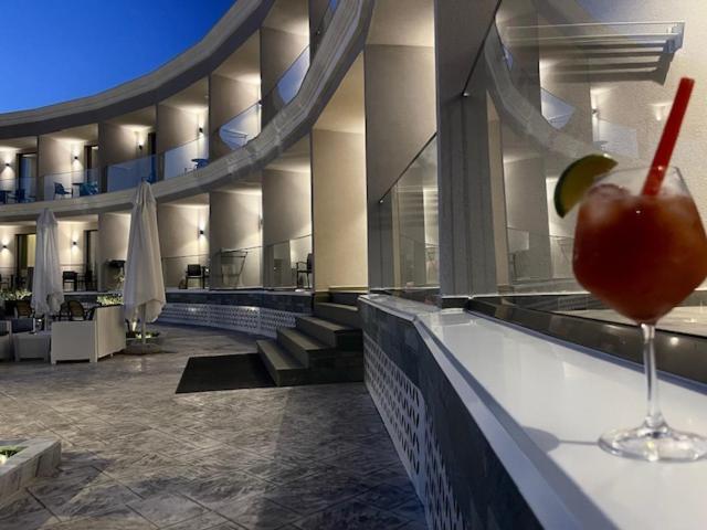 Ebbi Hotel Dhërmi Exteriör bild